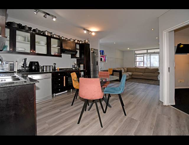 2 BEDROOM APARTMENT FOR SALE IN HOUGHTON ESTATE